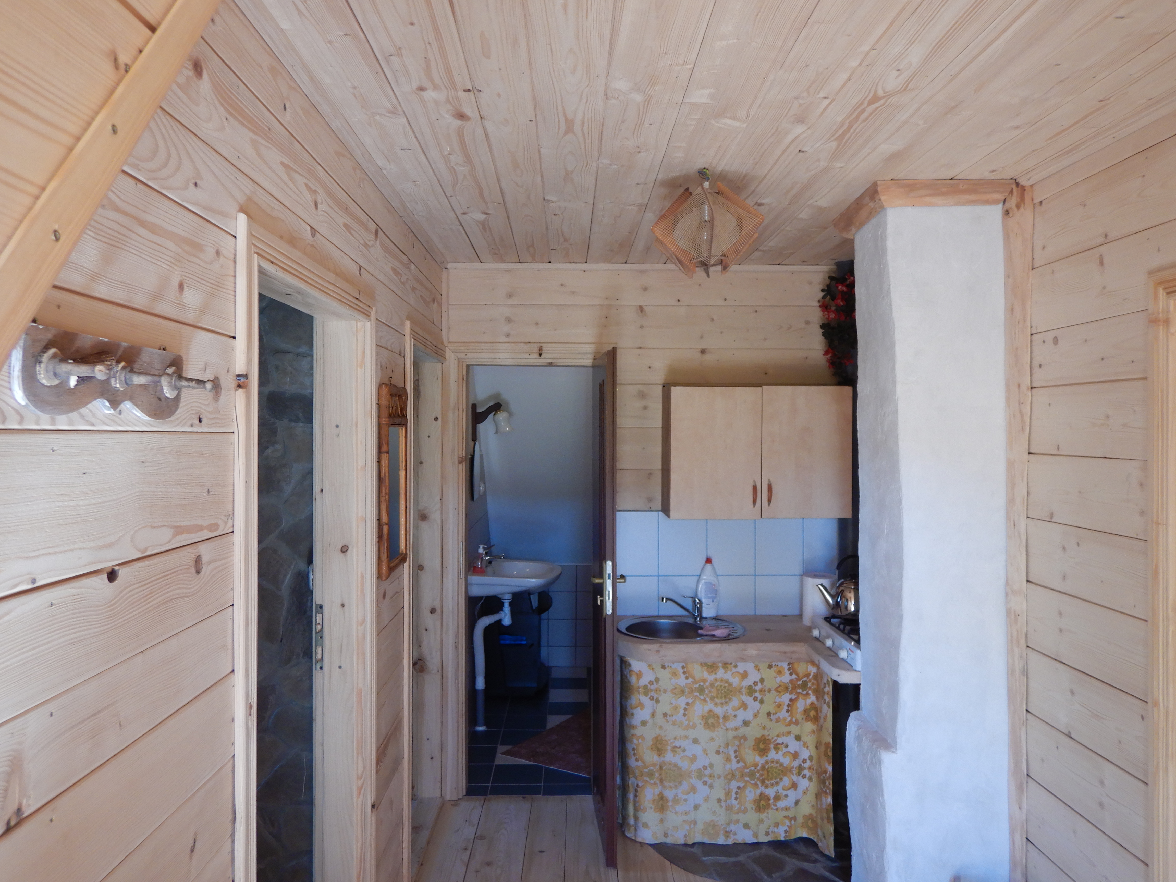 Przy cerkwi korytarz